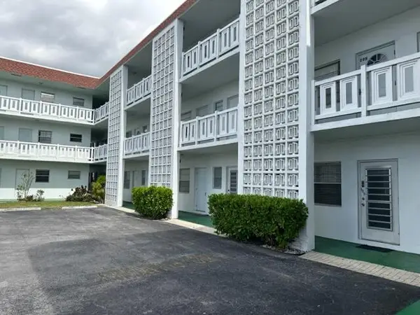 1380 NW 43 Terrace #306, Lauderhill, FL 33313