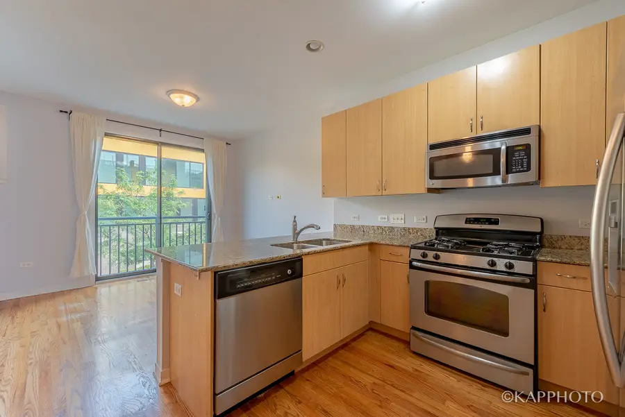 468 W Elm Street, Chicago, IL 60610 - #3