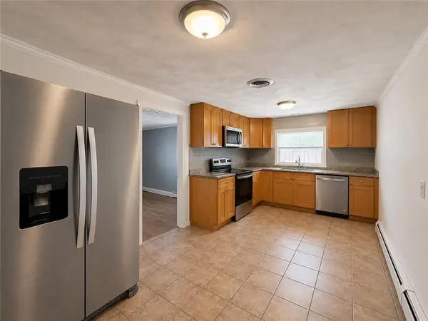 31 Foster Street, Pawtucket, RI 02861