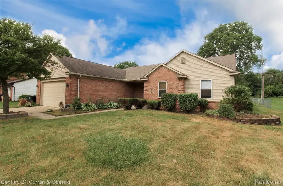 14777 Cavell Street, Livonia, MI 48154 - #2
