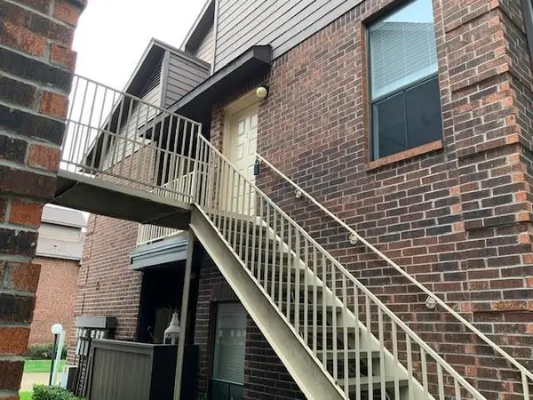 3100 Walnut Bend Lane #214, Houston, TX 77042