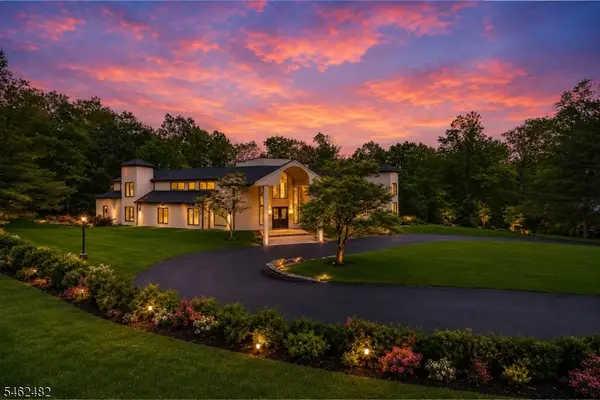 809 Shore Drive, Kinnelon Borough, NJ 07405