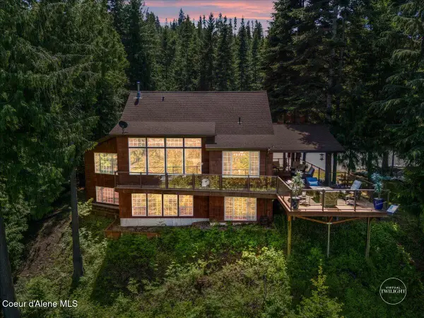 3941 OLD PRIEST RIVER RD, Priest River, ID 83856