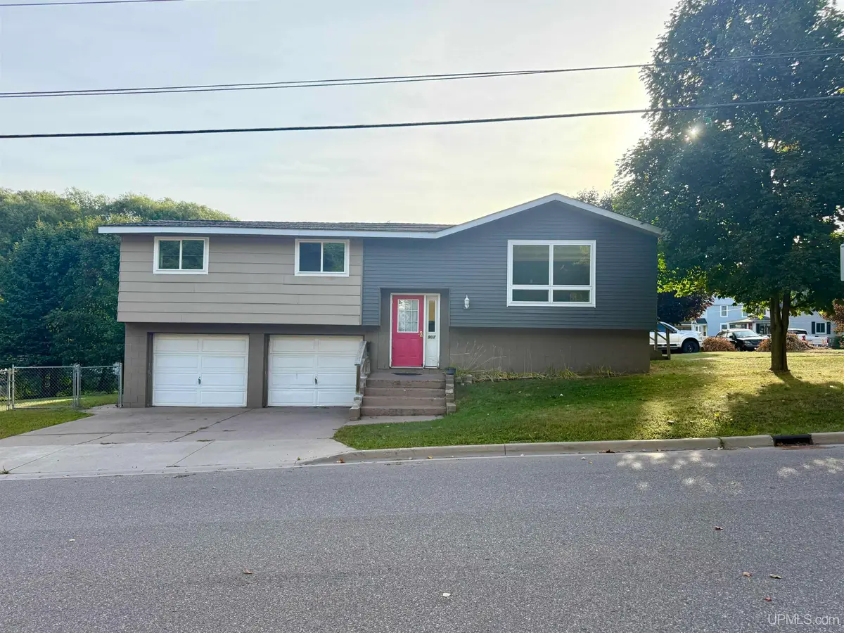 907 Altamont, Marquette, MI 49855 - #1