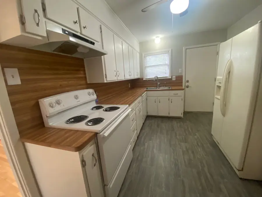 1818 S 39th St, Temple, TX 76504 - #2