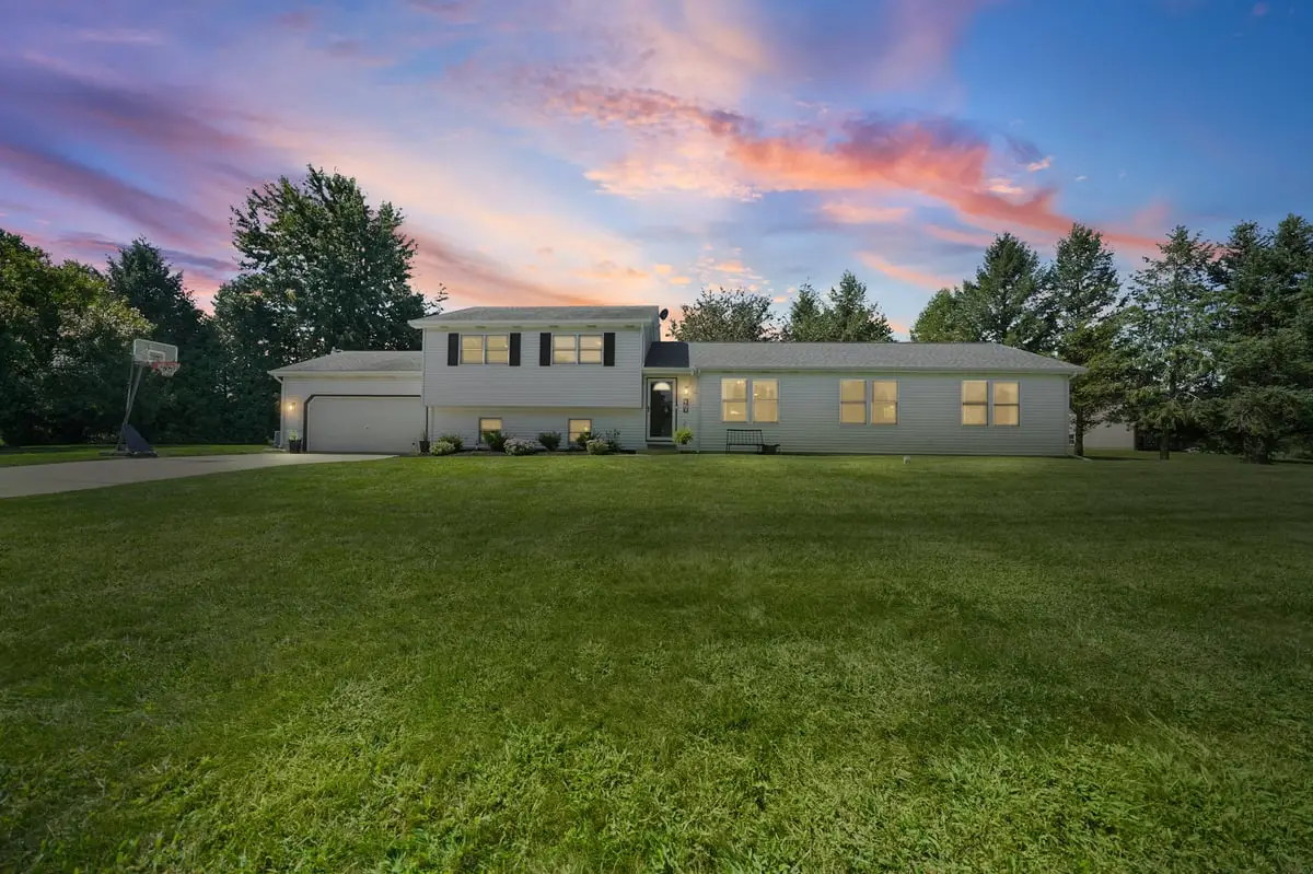 376 Nathan Terrace, Valparaiso, IN 46383 - #1