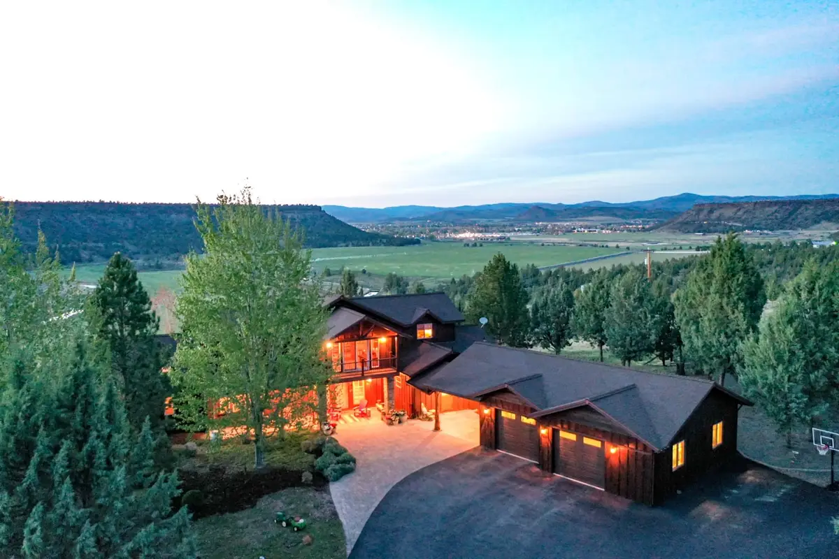 3900 SE Riverview Rd, Prineville, OR 97754 - #1