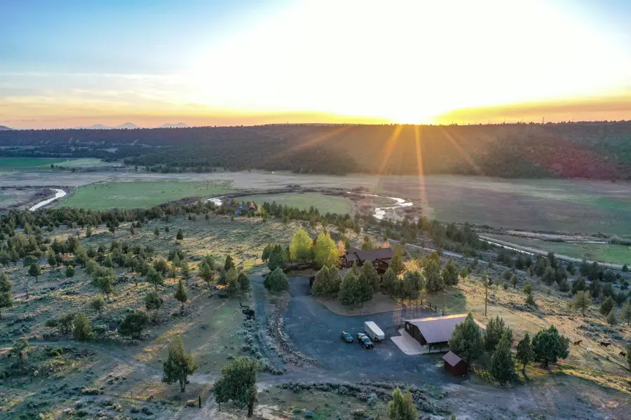 3900 SE Riverview Rd, Prineville, OR 97754 - #3
