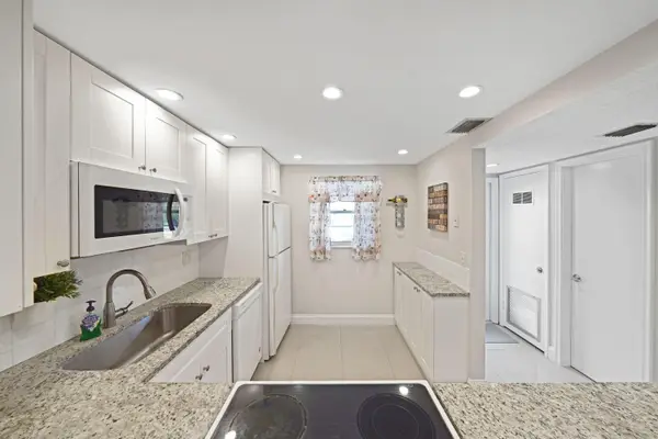 100 Berkley Road unit: 109, Hollywood, FL 33024