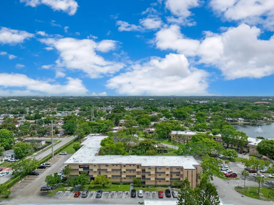 100 Berkley Road unit: 109, Hollywood, FL 33024 - #2