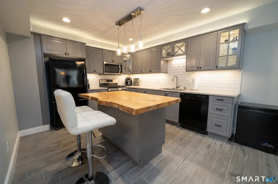 6 Peddlars Drive #6, Branford, CT 06405 - #3