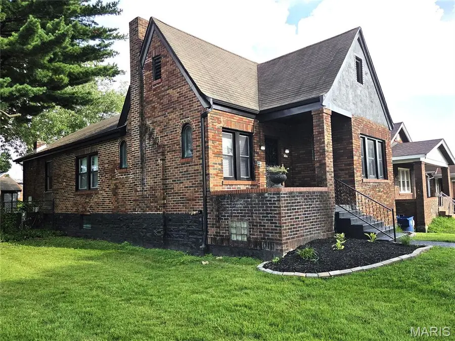8578 Drury Lane, Saint Louis, MO 63147 - #2