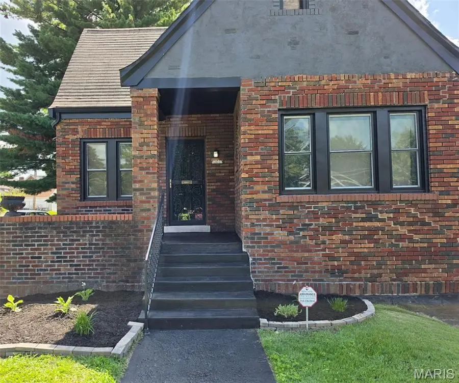 8578 Drury Lane, Saint Louis, MO 63147 - #3