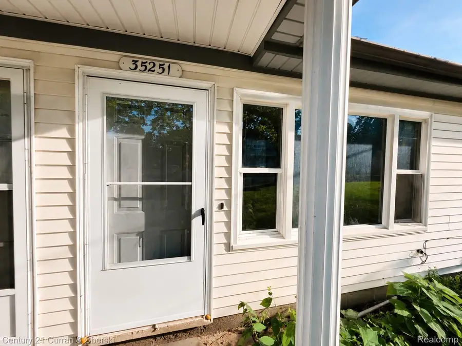 35251 Melton, Westland, MI 48186 - #2