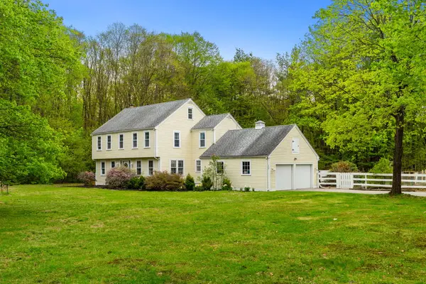 156 Washington St, Boxford, MA 01921