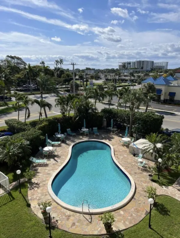 1131 SE 4th Street #1010, Boynton Beach, FL 33435