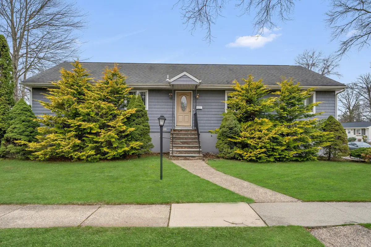 4 Jeffrey Road, Wayne, NJ 07470 - #1