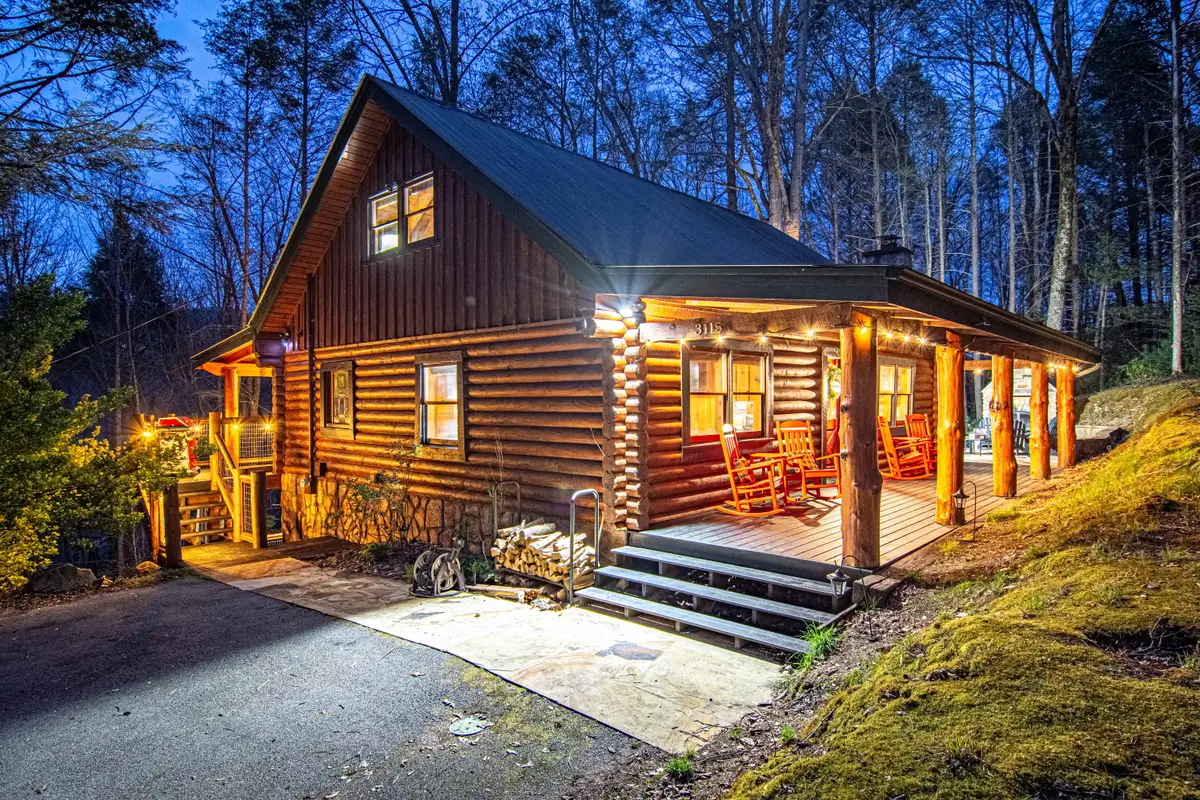 3115 E Parkway, Gatlinburg, TN 37738 - #1