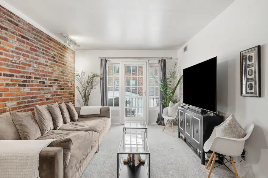 940 Adam Drive #E, Pittsburgh, PA 15216 - #3