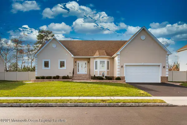 12 Cindy Court, Howell, NJ 07731