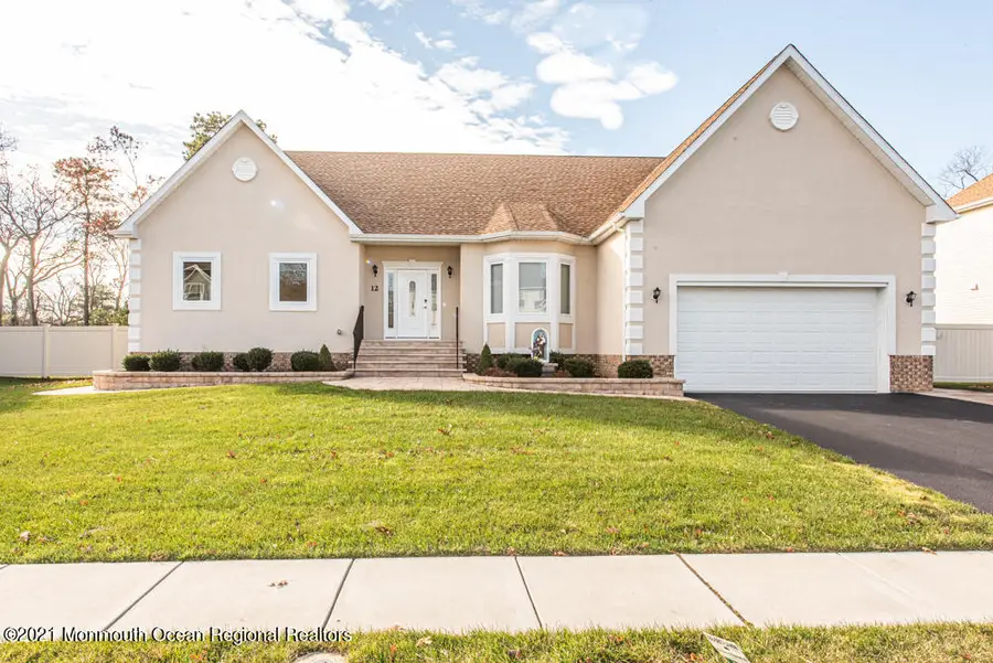 12 Cindy Court, Howell, NJ 07731 - #3