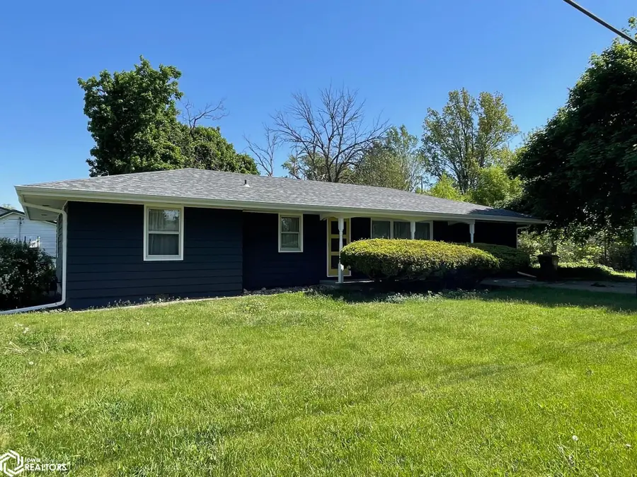711 12th Avenue, Grinnell, IA 50112 - #2