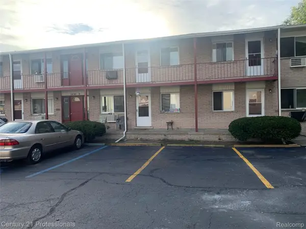 1020 Goddard Road #38, LincolnPark, MI 48146