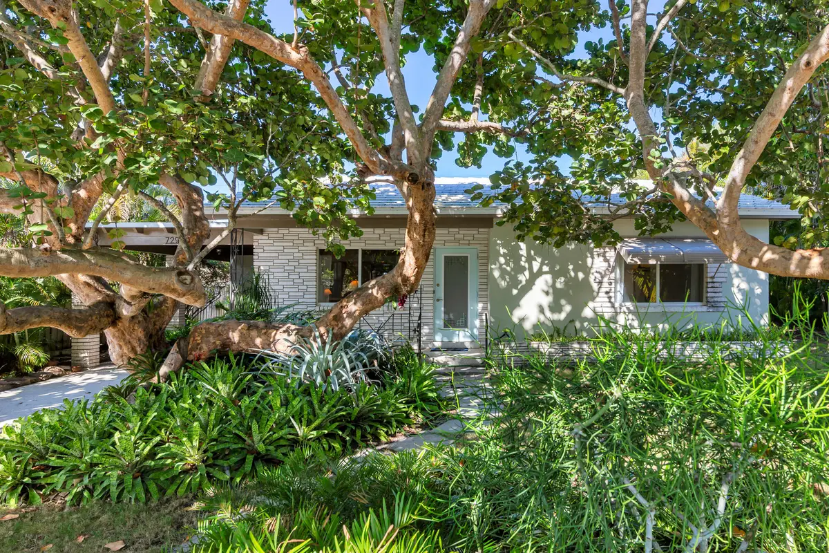 729 Flamingo Drive, West Palm Beach, FL 33401 - Image #1