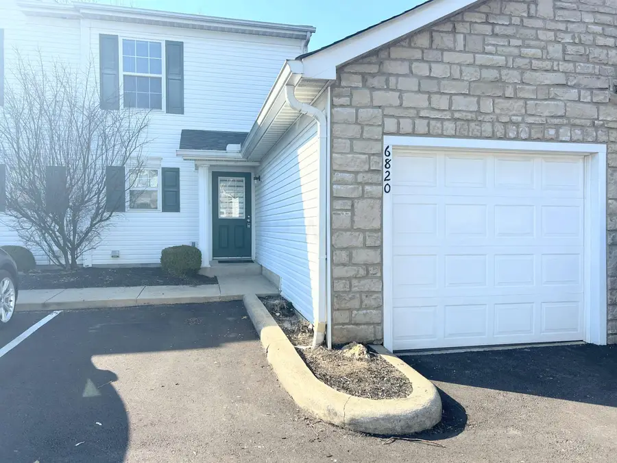 6820 Axtel Drive #22D, Canal Winchester, OH 43110 - #3