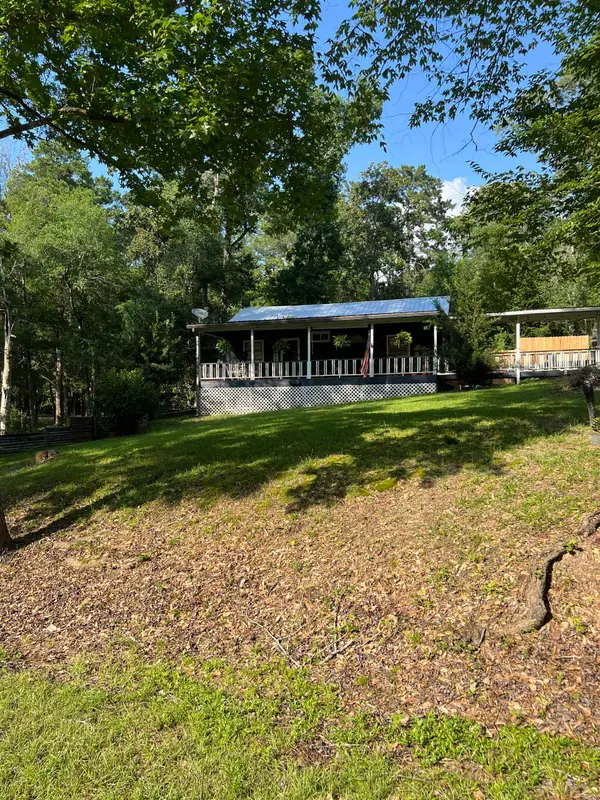 456 Sherwood Forest Drive N, Ivanhoe, TX 75979