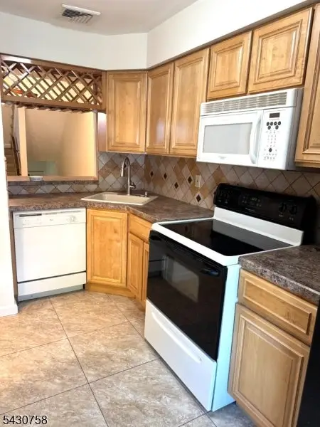 1065 Treetops, Wharton, NJ 07885 - #3