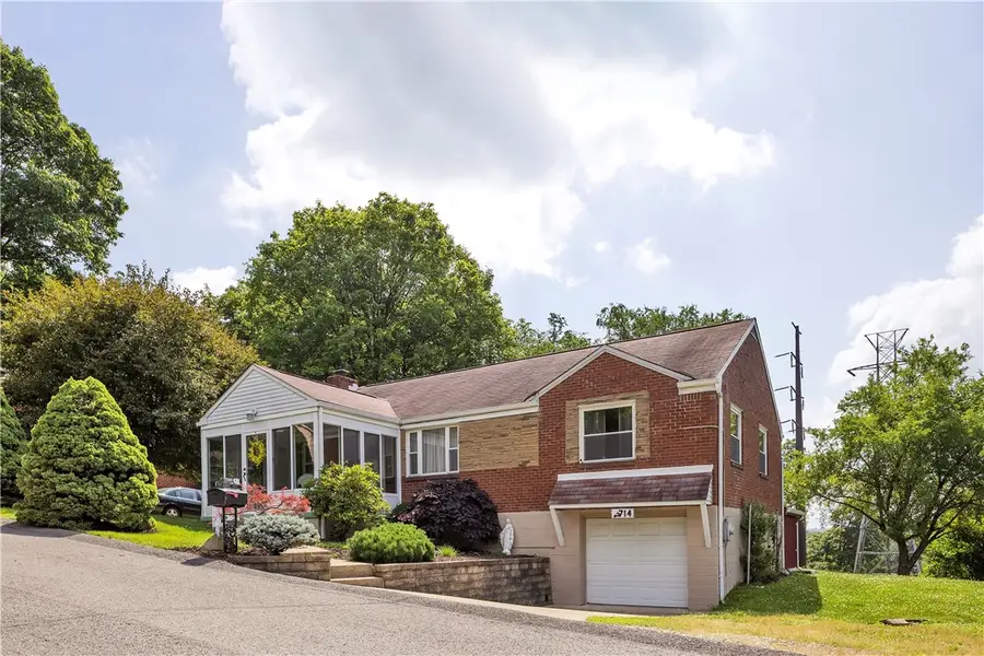 2714 Gould Dr, South Park, PA 15129 - #3