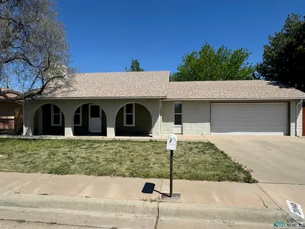 2106 W Bullock Ave, Artesia, NM 88210