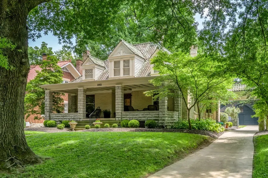 262 S Ashland Avenue, Lexington, KY 40502 - #2