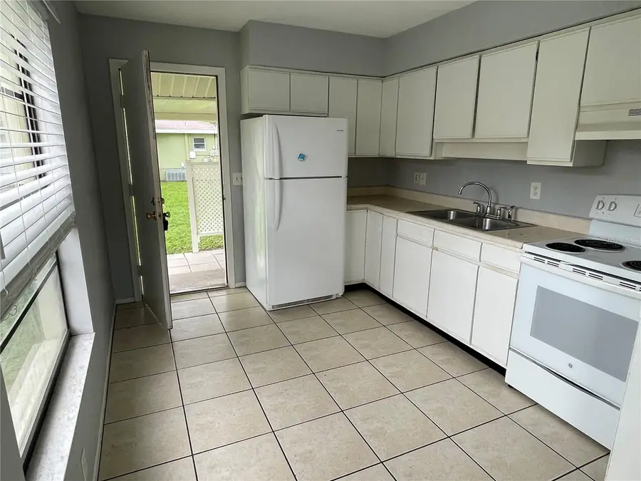 157 2nd Ave. SW #A, Largo, FL 33770 - #2