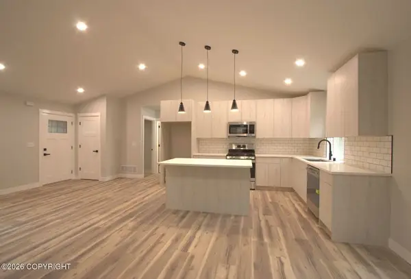 707 E Strathclyde Lane, Wasilla, AK 99654