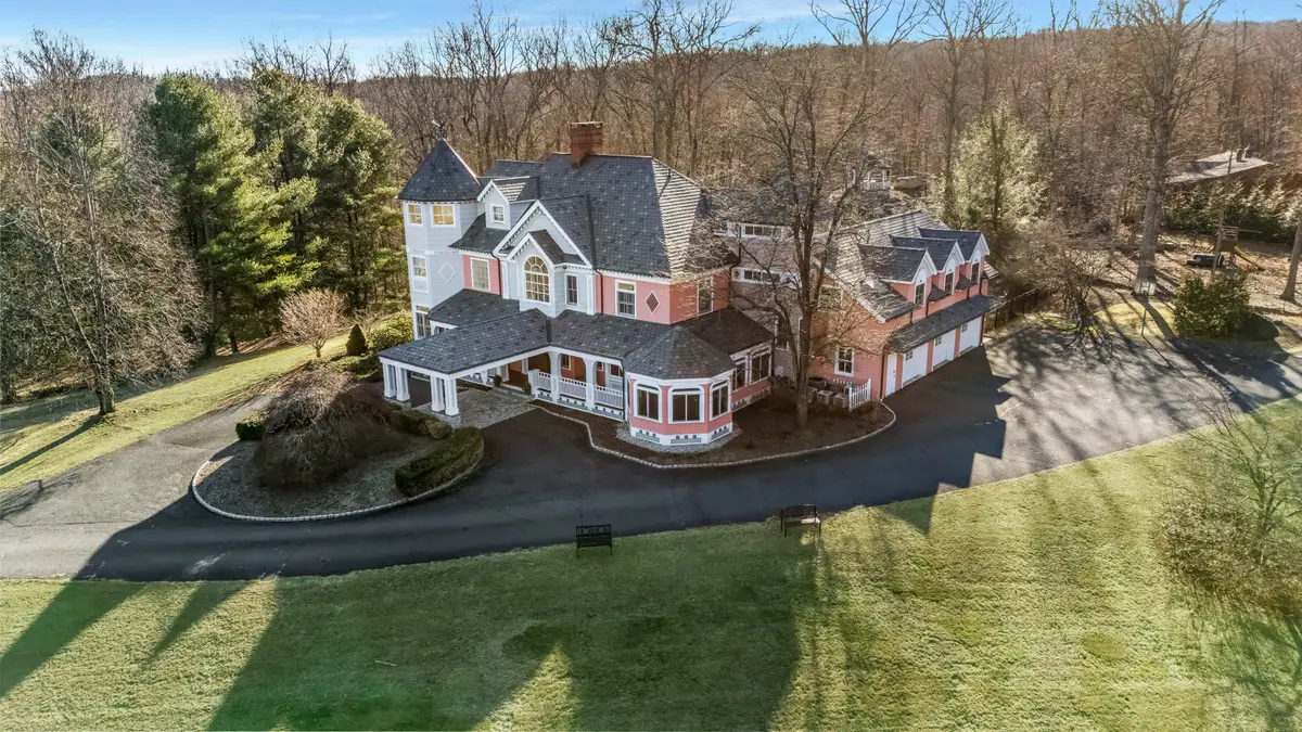 143 Dorman Road, Oxford, CT 06478 - Image #1