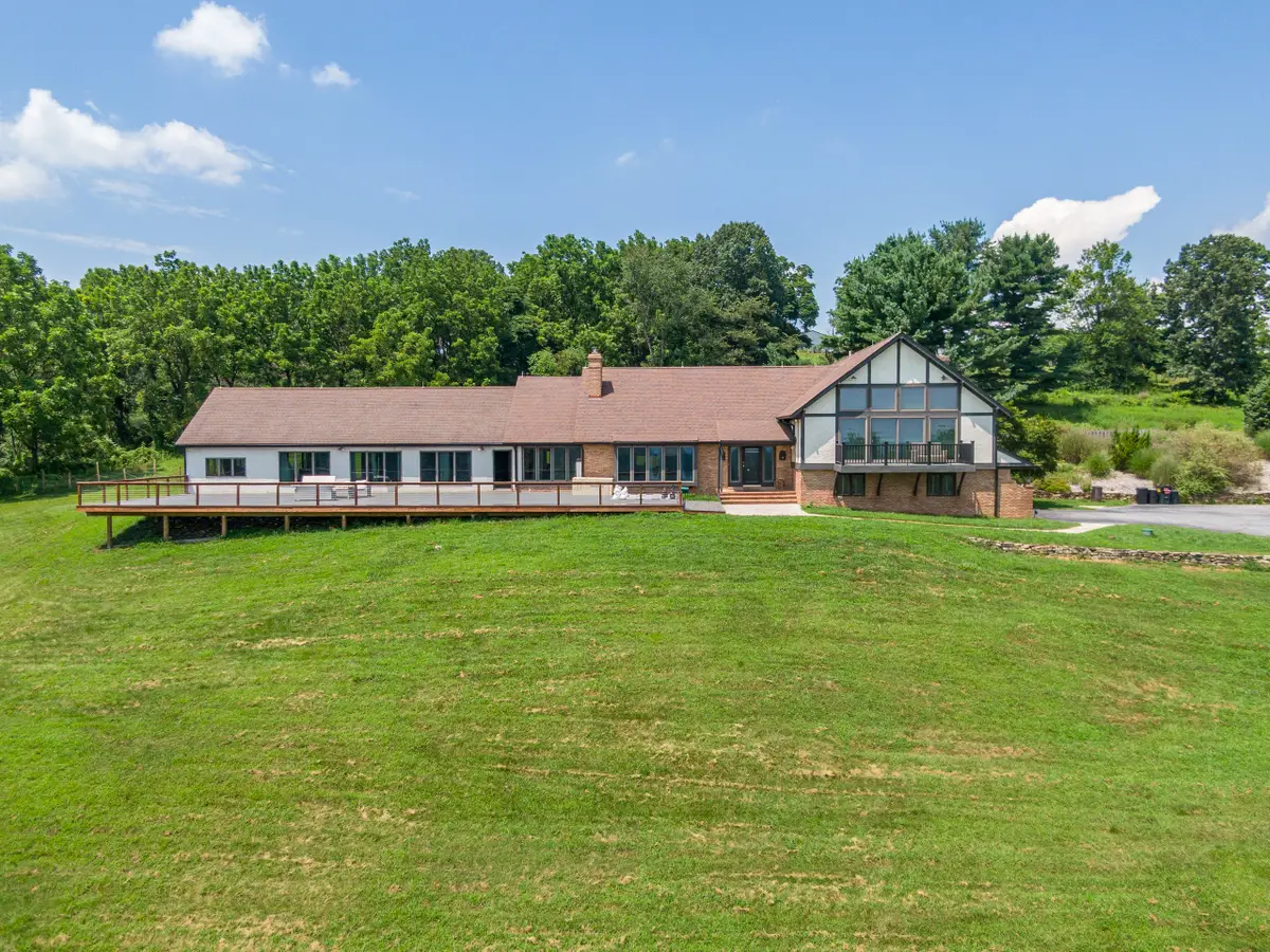 1496 Orchard Ln, Boyertown, PA 19512 - Image #1