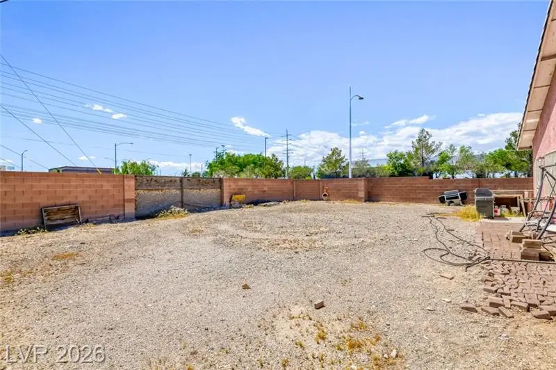 1321 W Adams Avenue, Las Vegas, NV 89106 - #2