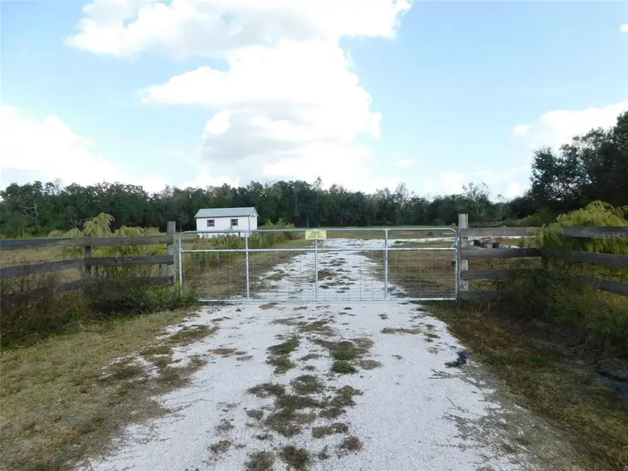 2460 NW Garvin Avenue, Arcadia, FL 34266 - #2