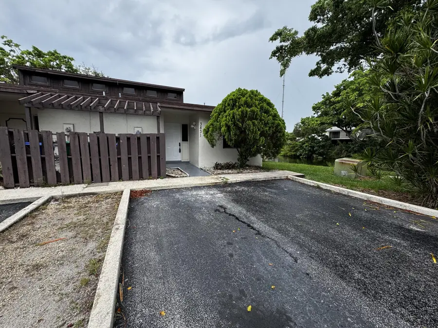3831 SW 69th Avenue, Miramar, FL 33023 - #2