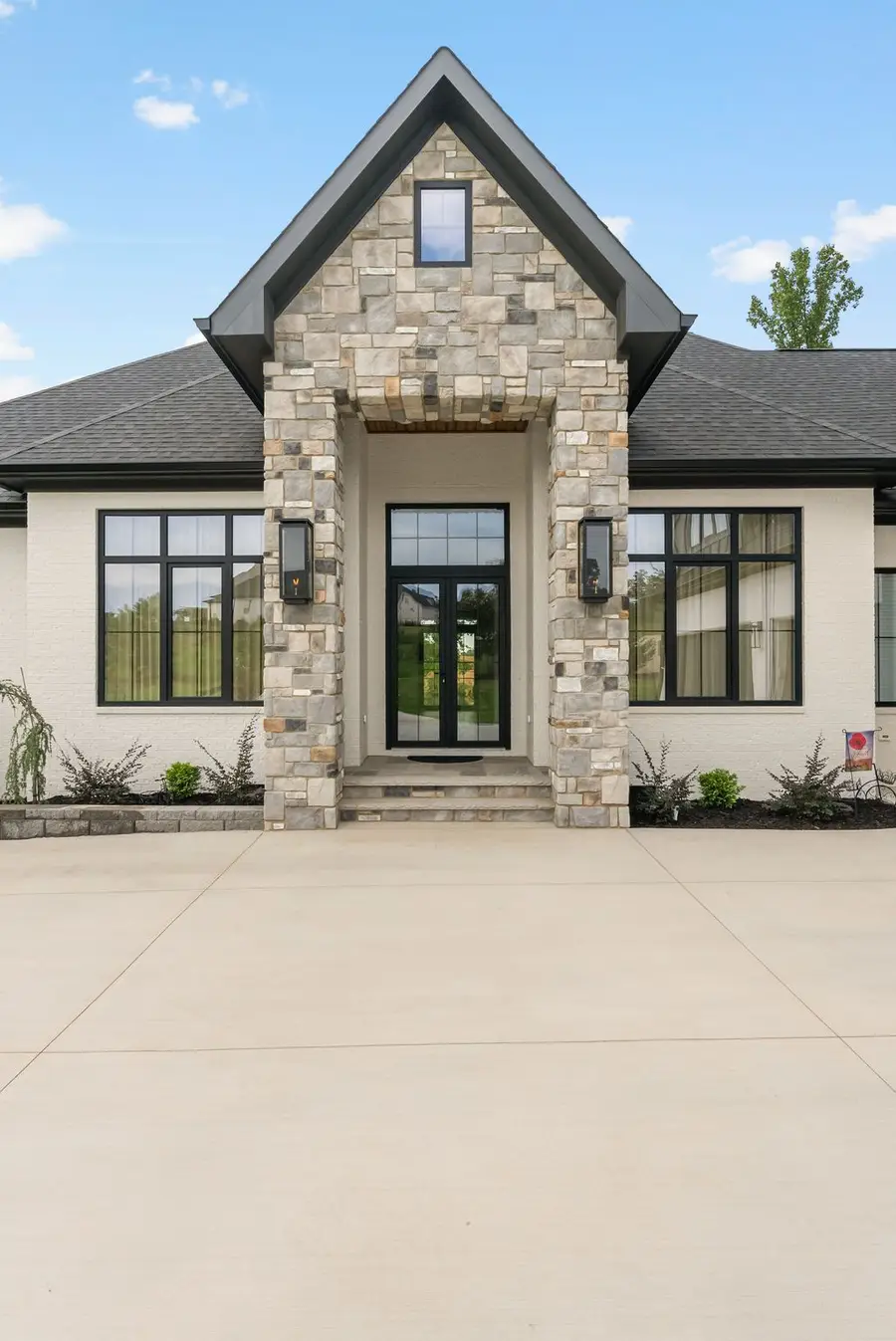 606 Monfret Court, Moore, SC 29369 - Image #2