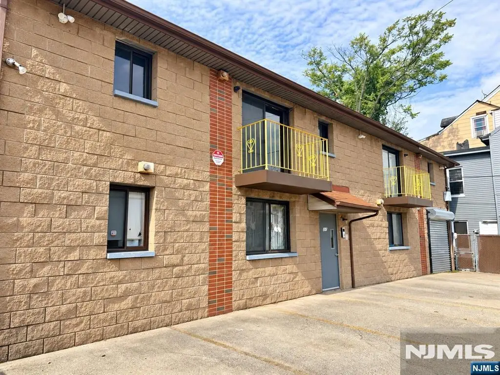217-221 Park Avenue , 5, Paterson, NJ 07501 - #1