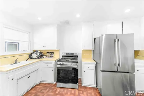 4900 Dockweiler St, Los Angeles, CA 90019