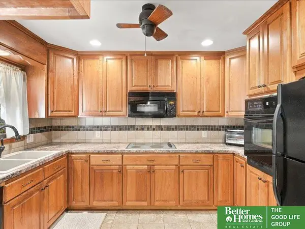 332 S 50th Street, Lincoln, NE 68510