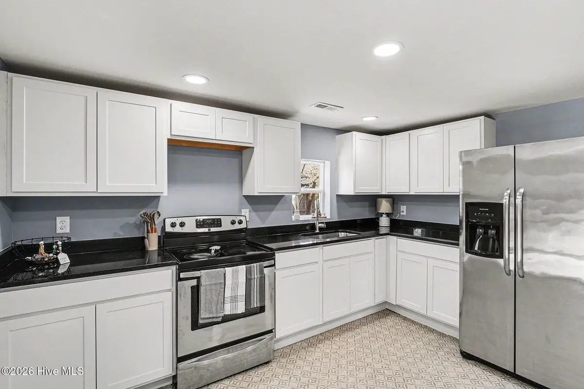 800 E Lizzie Street, Selma, NC 27576 - #1