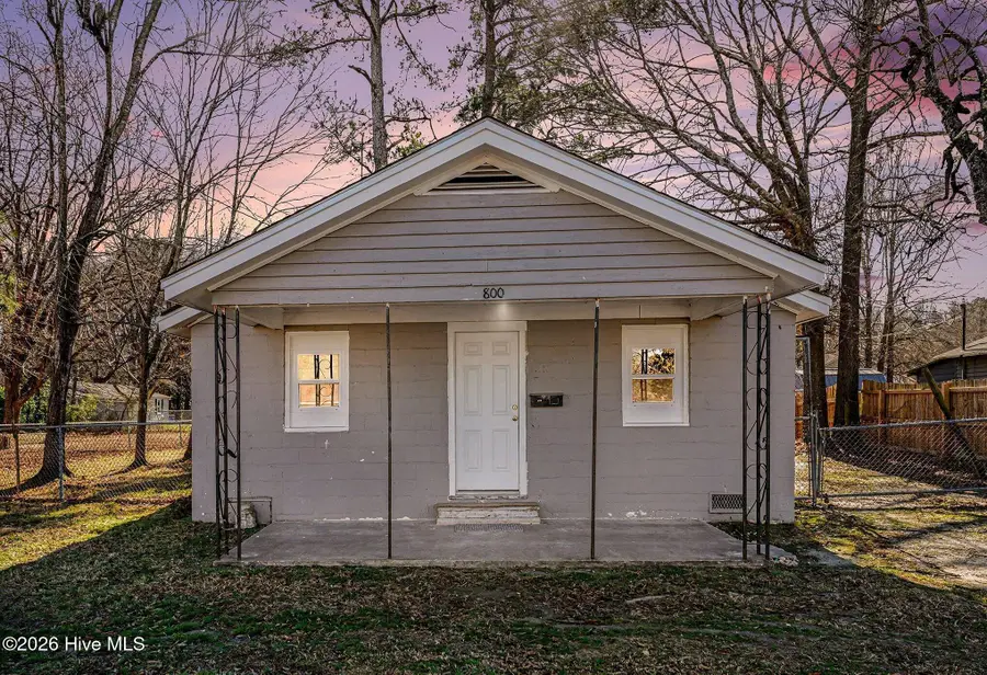 800 E Lizzie Street, Selma, NC 27576 - #2