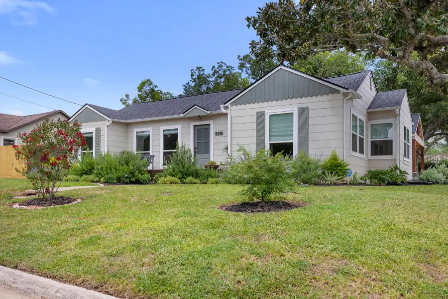 114 E O'bryant Street, Bellville, TX 77418 - #2