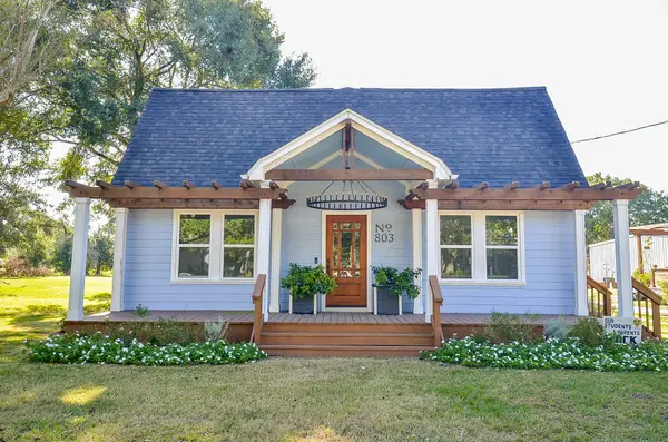 803 Austin Street, Richmond, TX 77469