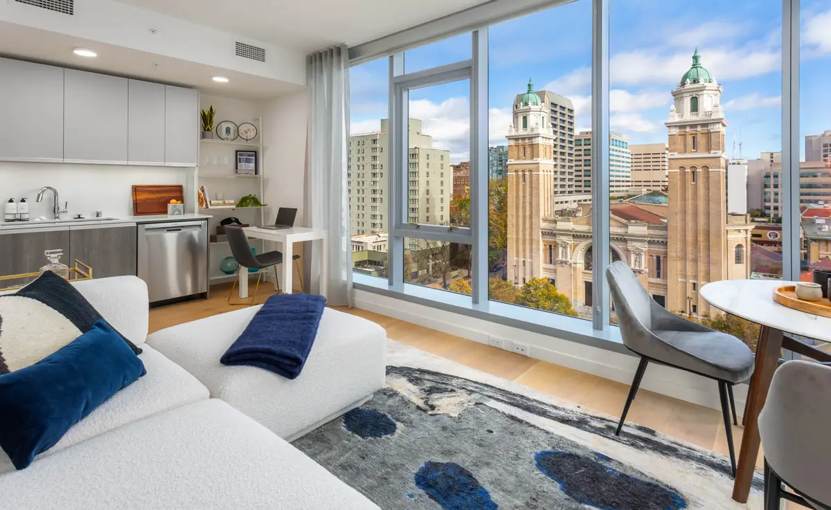 800 Columbia Street #1109, Seattle, WA 98104 - Image #1